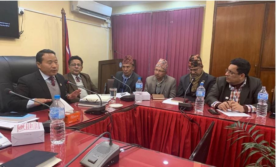 समयमै काम सम्पन्न नगर्ने निर्माण कम्पनीको ठेक्का रद्द गर्न ऊर्जा मन्त्री पुनको निर्देशन