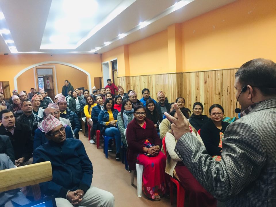 दमकको गियर बढाउन जनप्रतिनिधी र कर्मचारी इलामको अन्तुमा