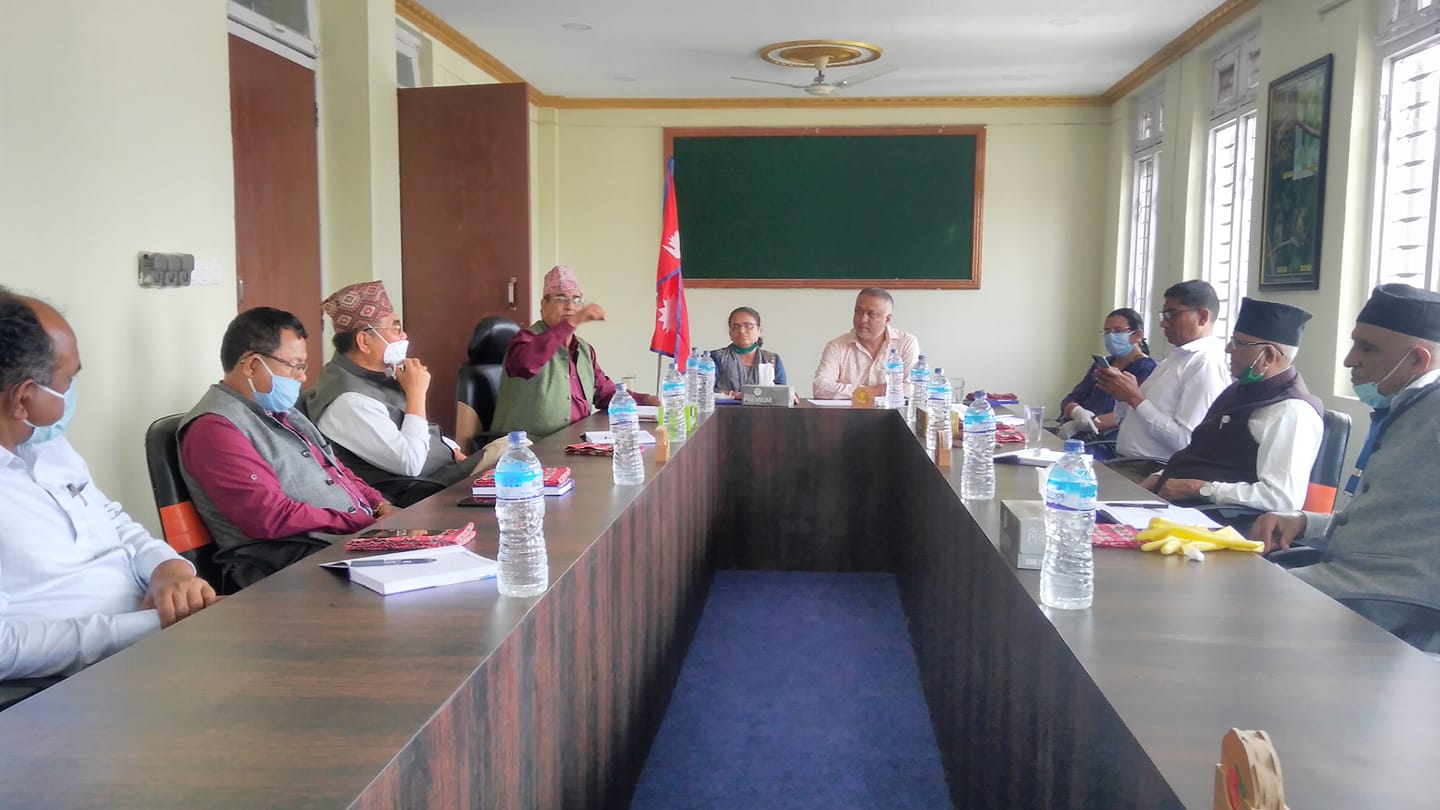 कोरोना रोकथामका लागि झापाका ८ स्थानिय तहका जनप्रतिनिधीहरुको बैठक सम्पन्न