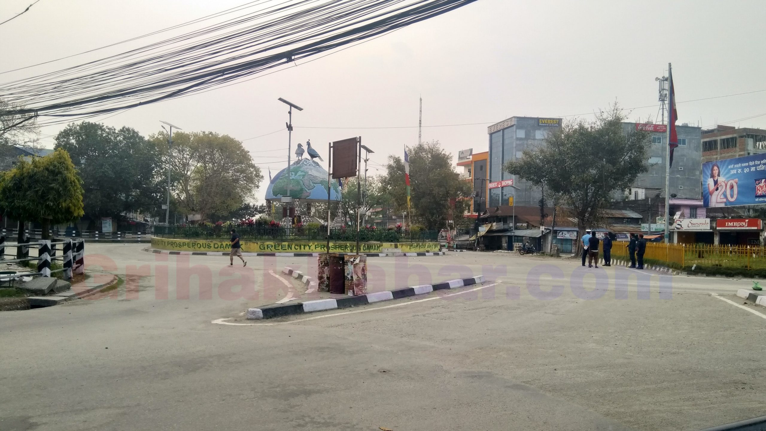 लकडाउनको १९ औँ दिन दमक बजार (फोटो फिचर)