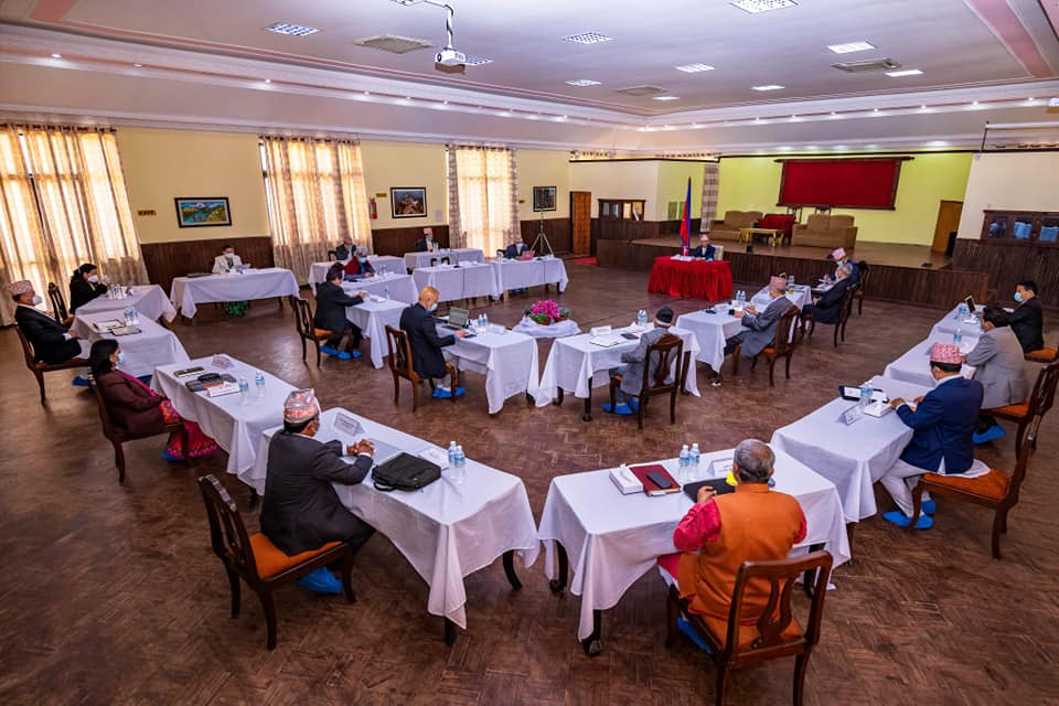 लकडाउन लम्ब्याउने वा अरु विकल्प सोच्नेबारे भोलि मात्र निर्णय हुने