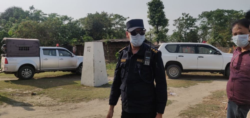 झापाका सिमावर्ती क्षेत्रमा थप कडाई, प्रहरीको तिन वटा अस्थाई वेस क्याम्प खडा