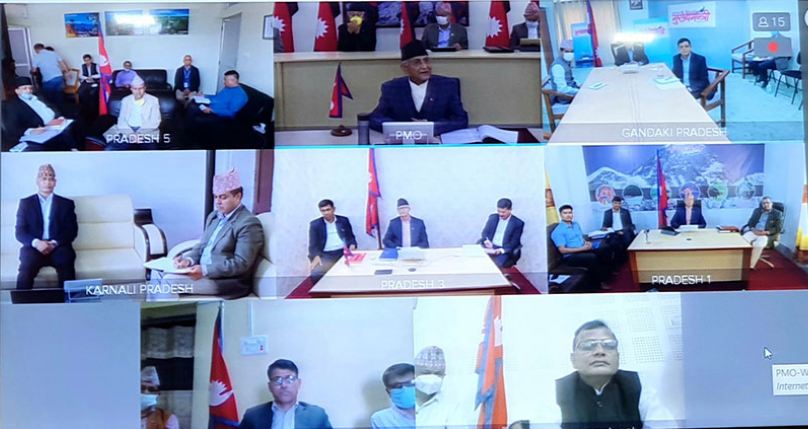 ओली सरकाले गर्याे भिडियो कन्फ्रेन्समार्फत सातै मुख्यमन्त्रीसँग छलफल