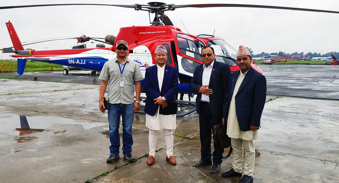 प्रदेशका–१ का मुख्यमन्त्री राई सहित दुई मन्त्री कोरोना प्रभावित क्षेत्रको स्थलगत अनुगमनमा