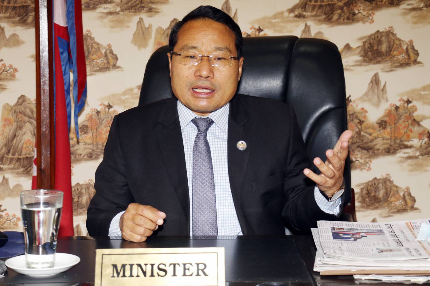 सर्वसाधारणको विद्युत महशुलमा २५ प्रतिशत छुट, उद्योगलाई ३० देखि ५० प्रतिशतसम्मः उर्जामन्त्री पुन