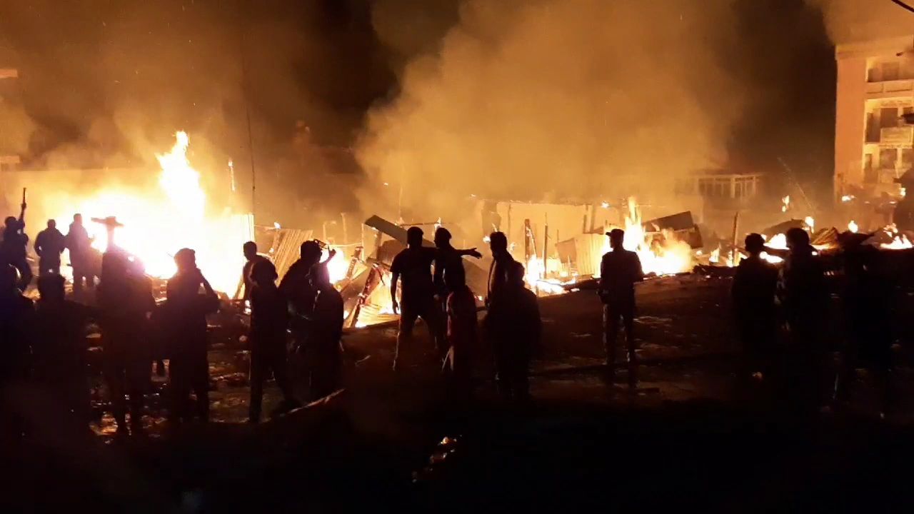 ताप्लेजुङ सदरमुकाम फुङलिङ बजारमा आगलागी, करोडौँको क्षती