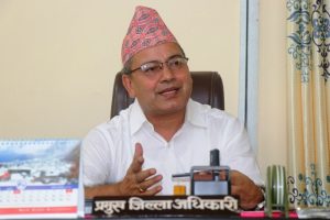 कोरोना सङ्क्रमित नर्ससंग सम्पर्कमा आएका १९ जनाको स्वाब संकलन