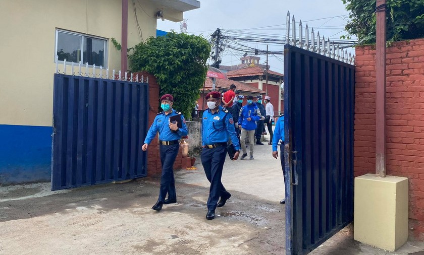 नयाँ आइजिपीको लागि दौडधुप सुरुः थापा र पालमध्ये कसले बाजी मार्ला ?