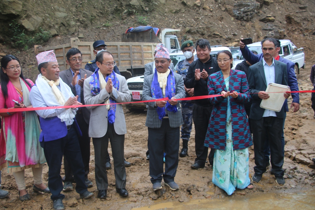 जोगमाई खोलामा निर्मित पक्की पुलको उद्धघाटन