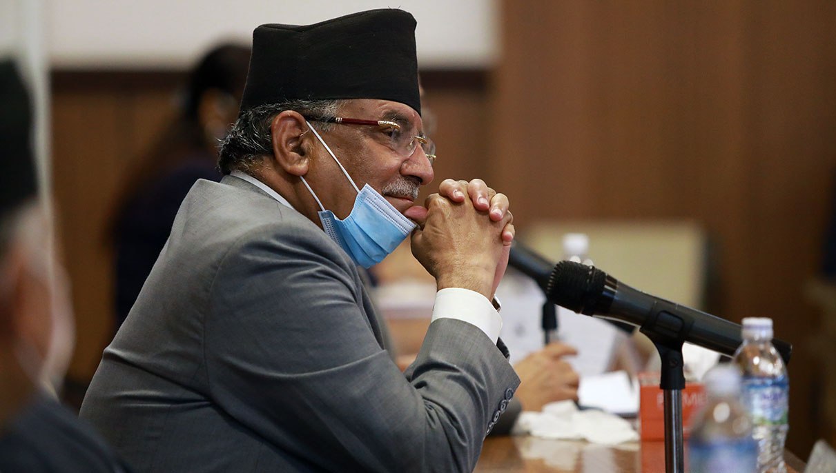 के प्रचण्ड ‘खोरमा थुनिएका बाघ’ भएका हुन् त ?