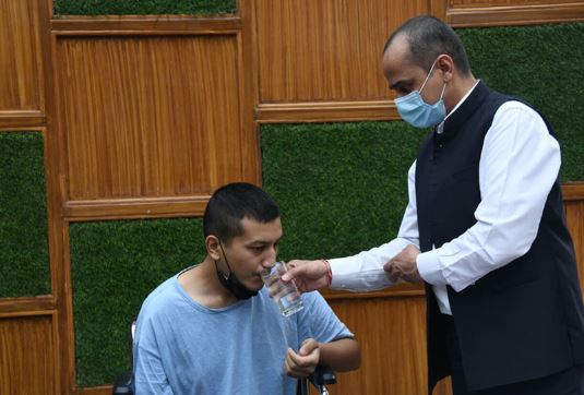 ‘इनफ इज इनफ’ अभियानका अभियन्ताले अनसन तोडे