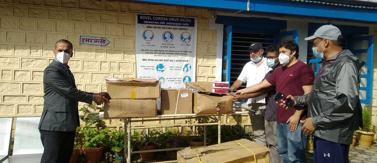 इलाम अस्पतालमा भेन्टिलेटर मेसिन जडान