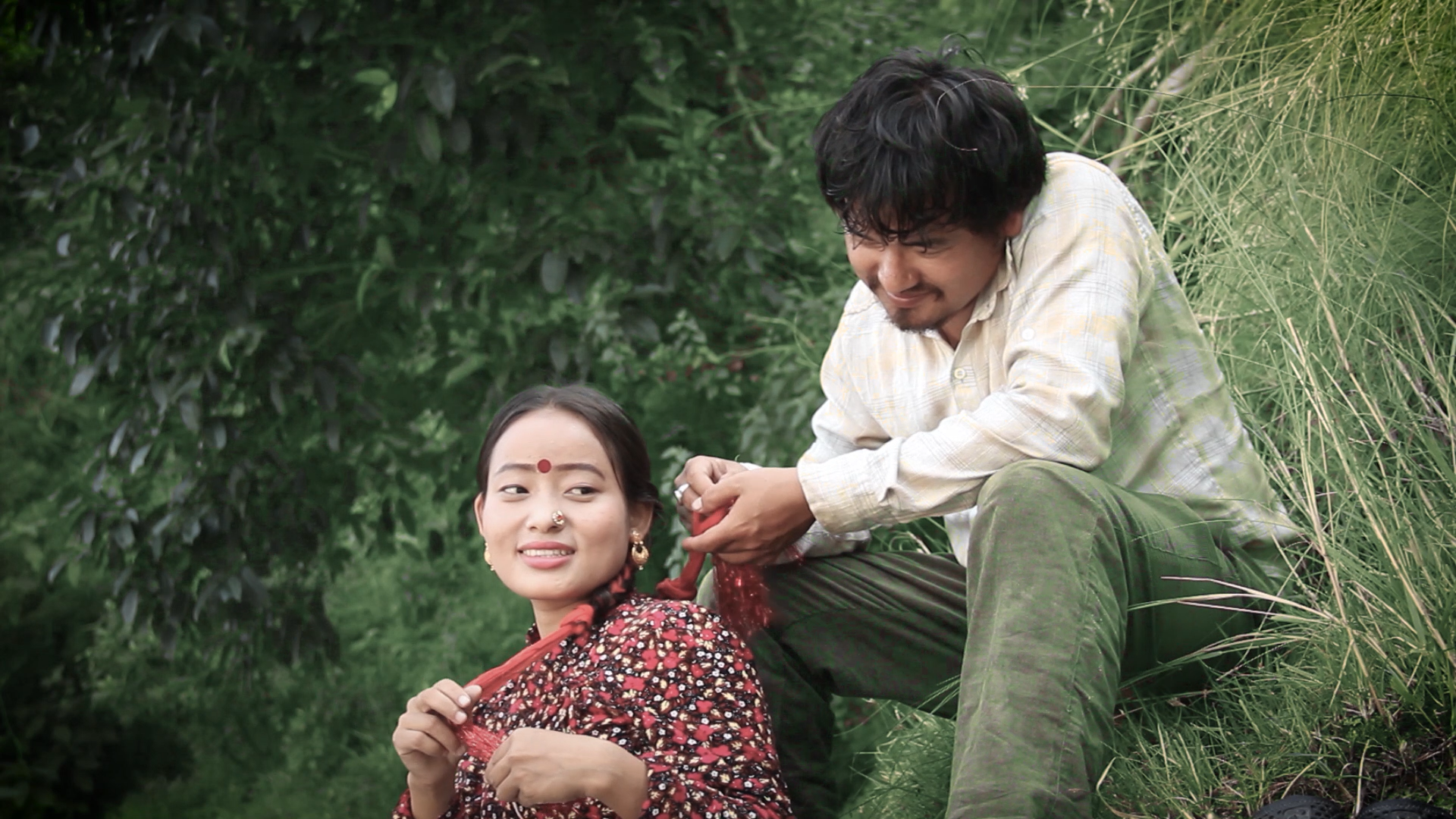 सर्जक आङथुपोको निर्देशनमा ‘अन्जुलीमा राखे माया पोखिन्छ है’ सार्वजनिक