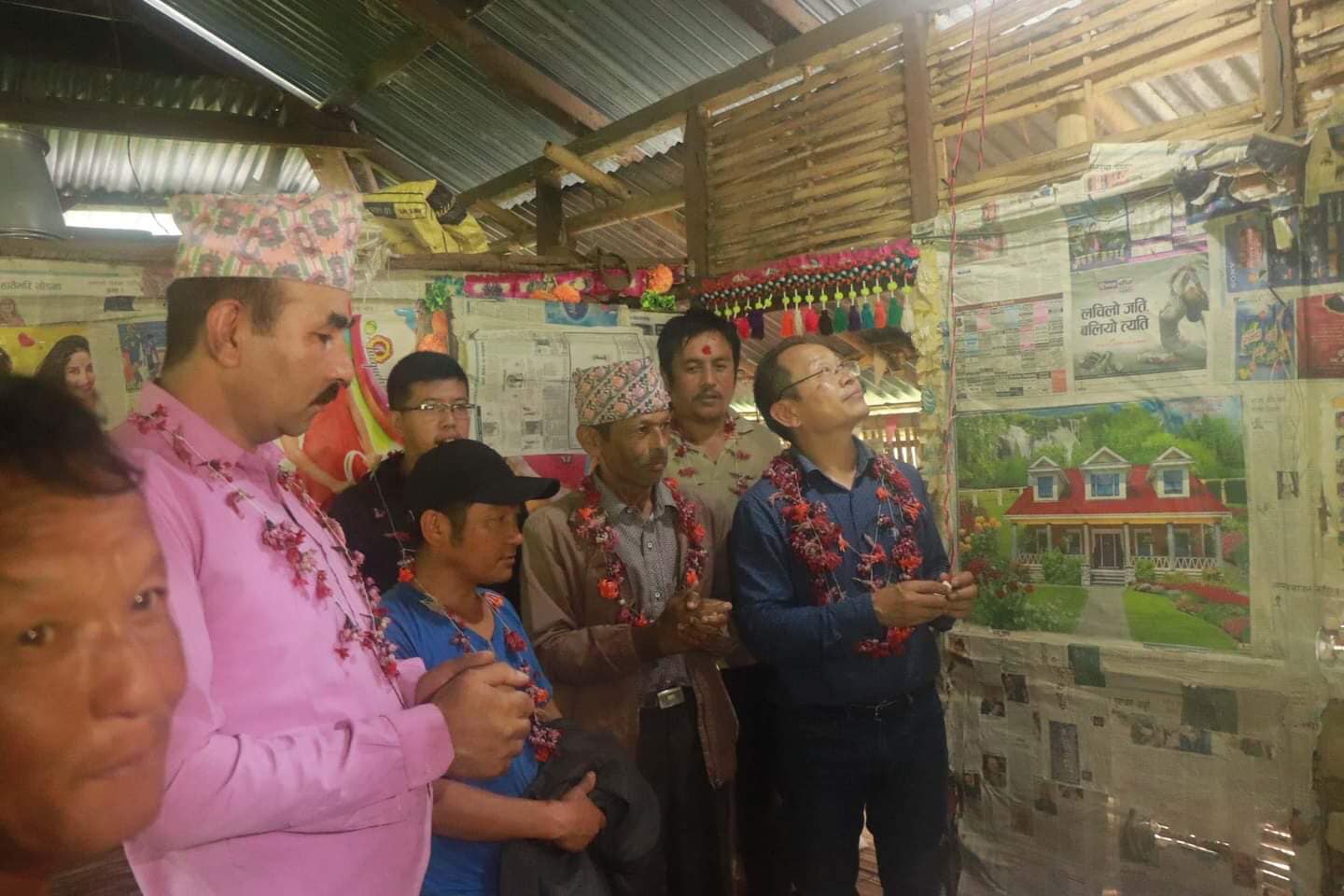 सूर्याेदय नगरका विद्युत् नपुगेको बस्तिमा सौर्यबत्ती जडान