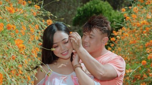 चर्चित मोडल अनुशासंग मोडलिङ गर्दै गायक उत्तम राई (भिडियो सहित)