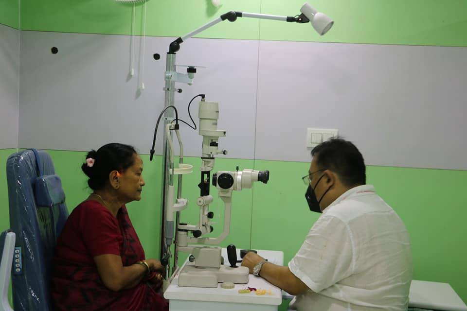 मेची नेत्रालयद्वारा दमकमा पहिलो पटक रेटिना (आँखाको पर्दा) सम्बन्धी सेवा सुरु
