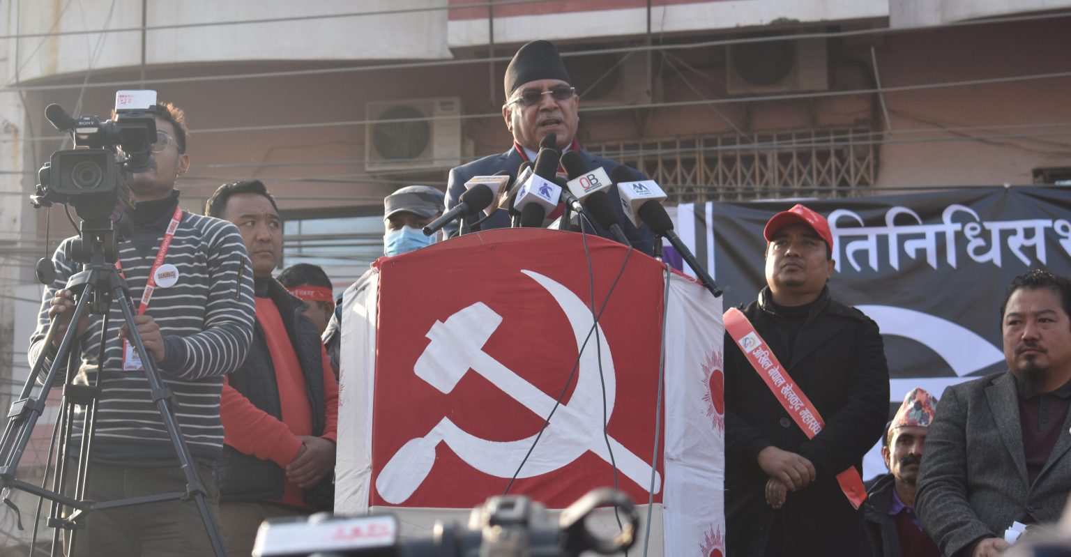 केपी ओली प्रतिक्रान्तिका गोटीः प्रचण्ड