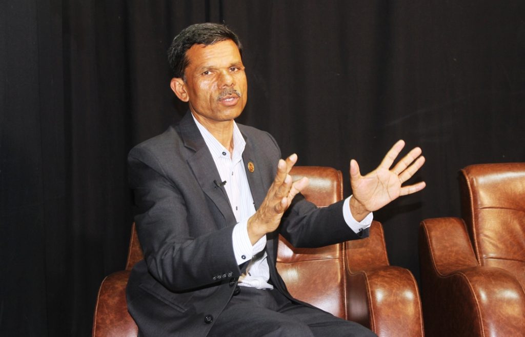 सांसदहरुले पार्टीको ह्विप उल्लंघन गरे कारबाही गरिन्छः प्रमुख सचेतक भट्टराई