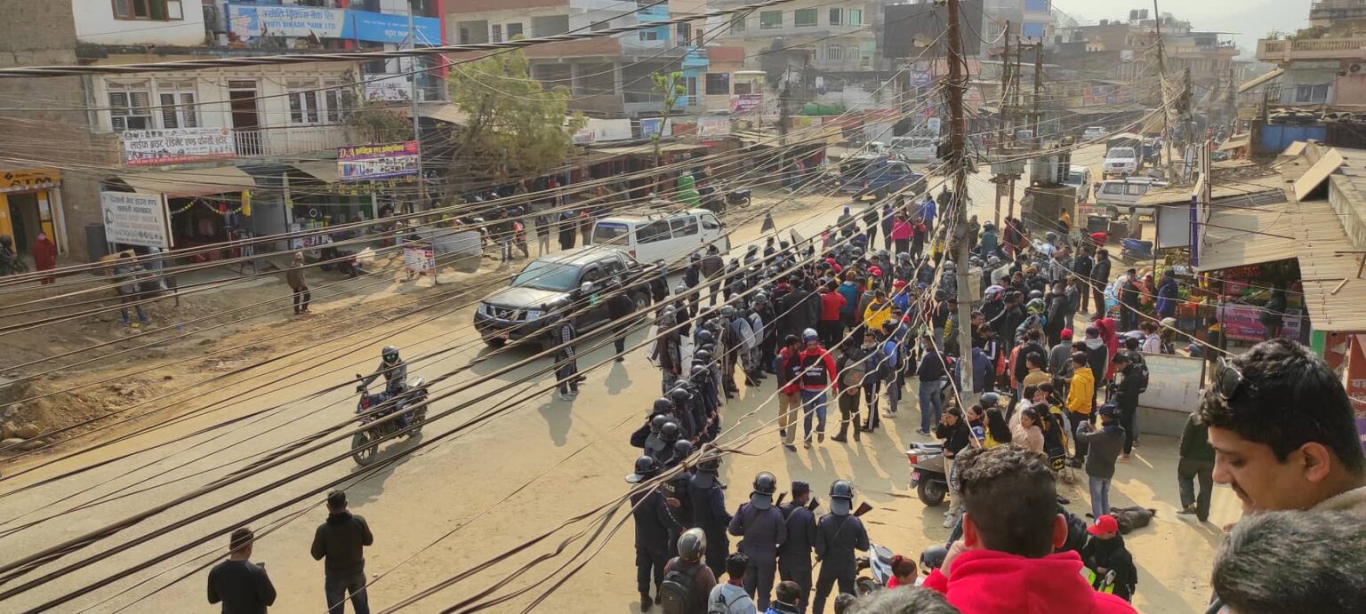 नुवाकोटमा नेकपाका दुई समूहबीच झडप, पाँच जना घाइते