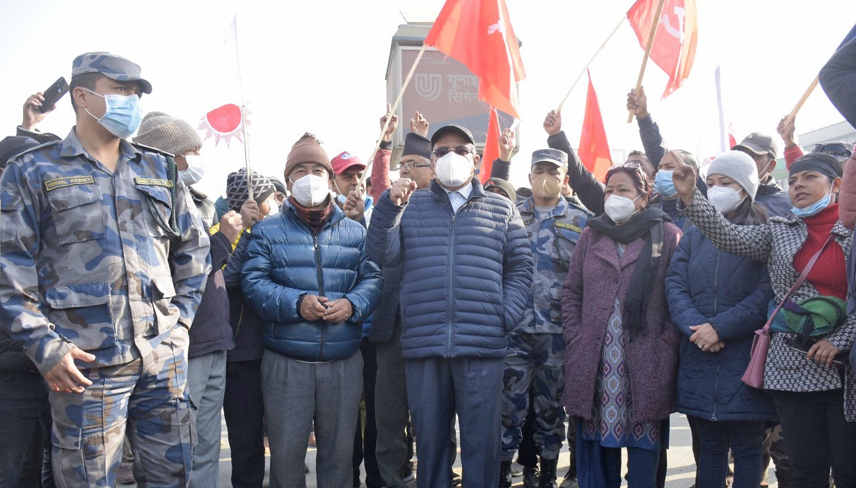 आमहड्ताल सफल बनाउन प्रचण्ड सडकमा