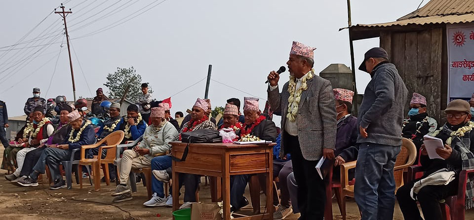 धनिपुर्जा हातहातमानै दिइने : इलाम अध्यक्ष खनाल