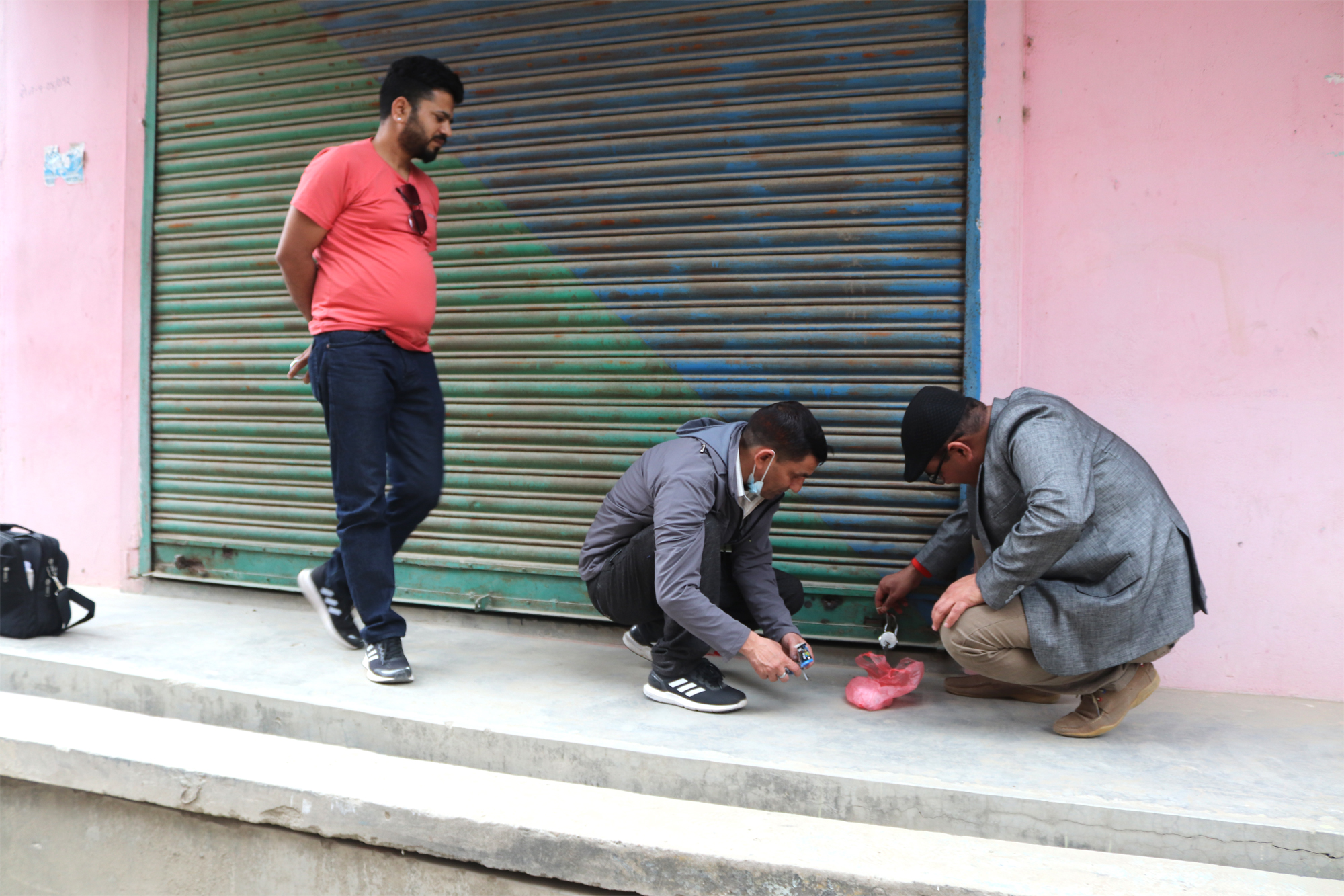 झापामा बैदेशिक रोजगार विभागको अनुगमनमा कडाई, केही मेनपावरमा सिल