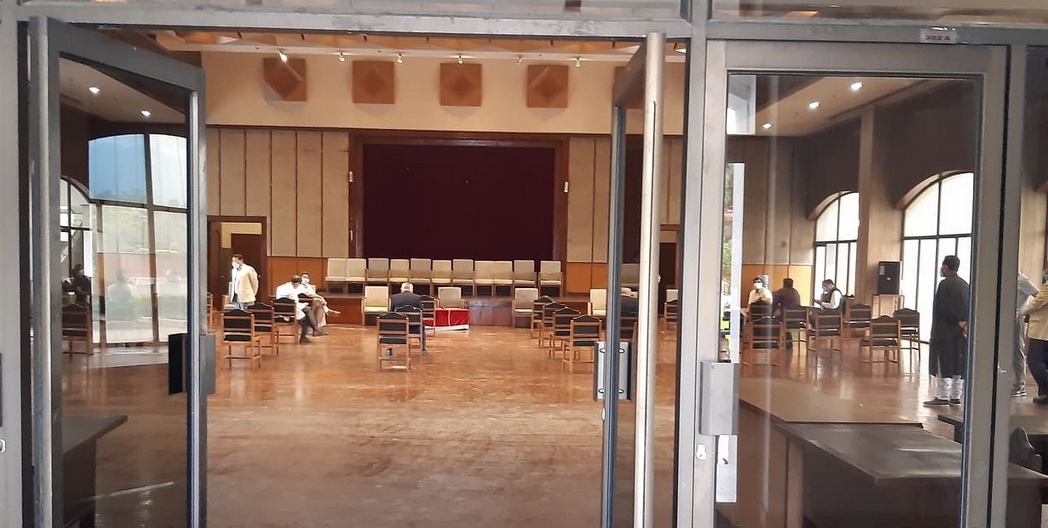 भावी रणनीतिबारे छलफल गर्न विपक्षी गठबन्धनको बैठक शुरु