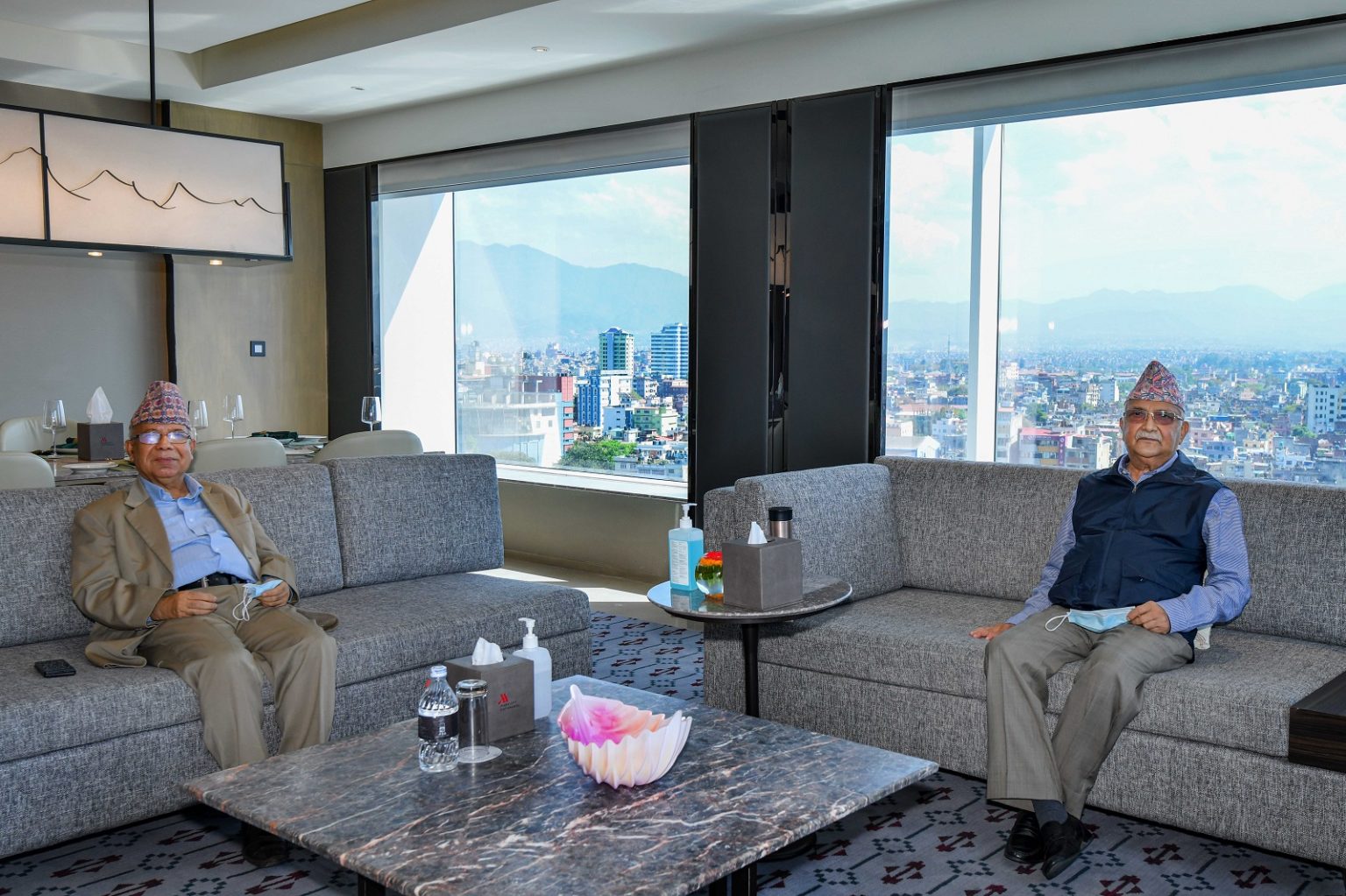 नेपालको प्रस्तावः विश्वासको मत चाहिएको भने जेष्ठ २ मा फर्कौँ, नभए सामुहिक राजिनामा !