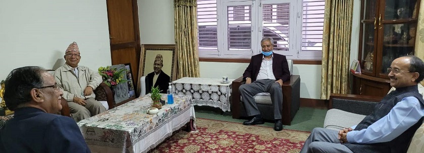 कोटेश्वसमा माधव नेपाल, देउवा र प्रचण्डबीच भेटवार्ता