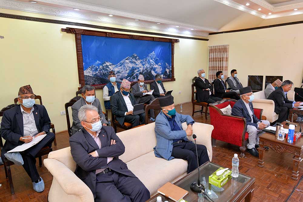 पूर्वमाओवादीका ४ सहित ८ नेता एमाले स्थायी कमिटीमा