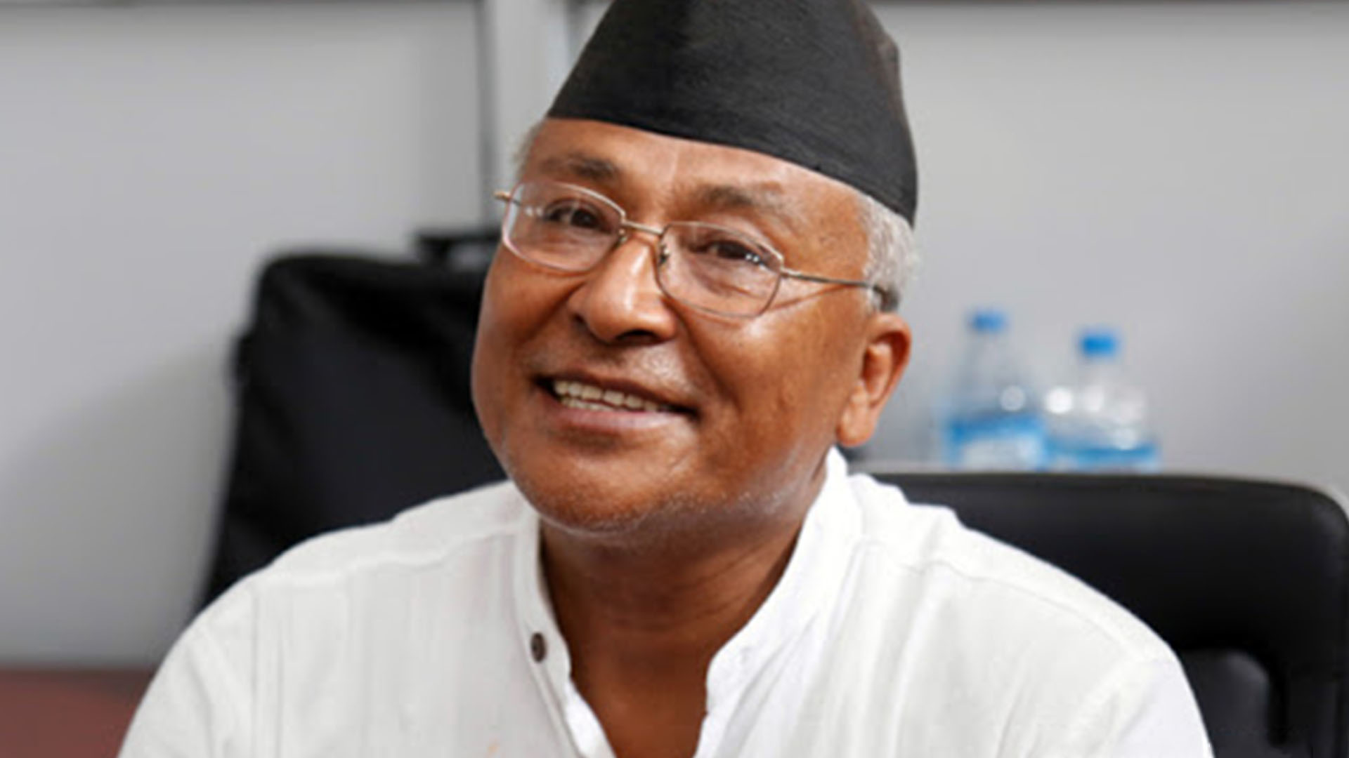 शिक्षामन्त्री श्रेष्ठलाई प्रधानमन्त्रीले सुझाए ‘जुन काम तपाईंले गर्नुभयो, त्यो ठीक भएन’