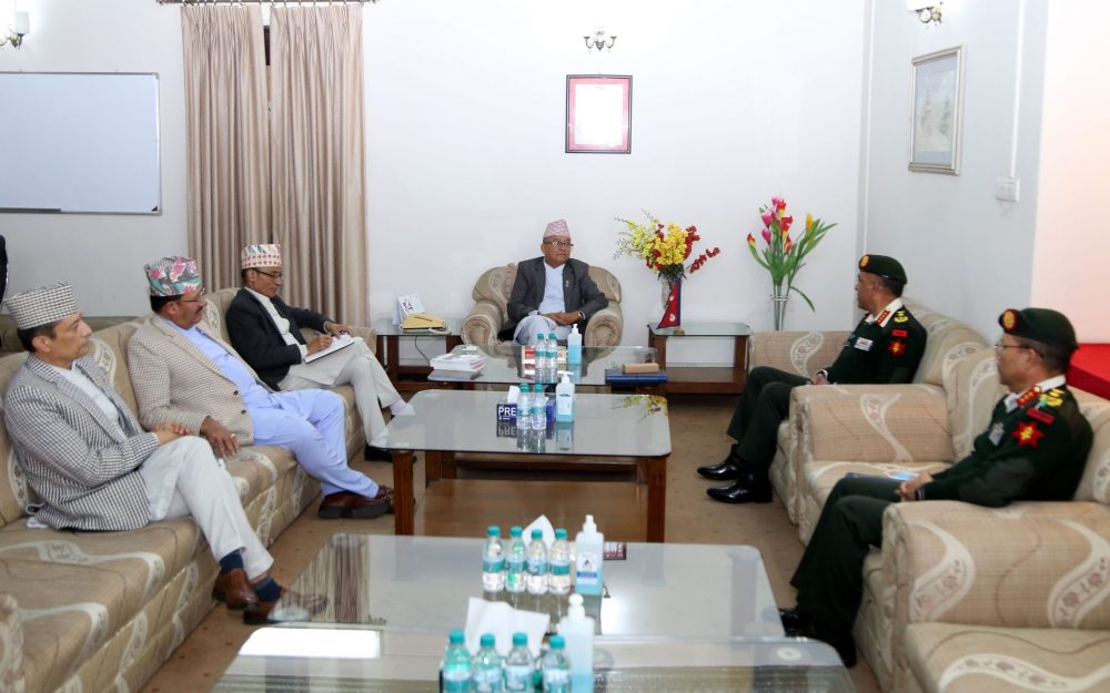 निर्वाचन सुरक्षा व्यवस्थापनको विषयमा प्रधानसेनापति संग छलफल