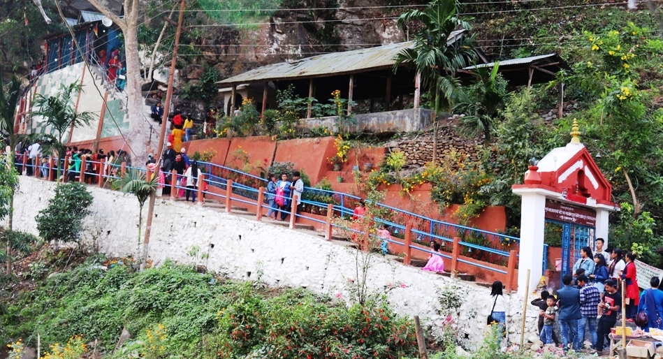 इलामको प्रसिद्ध धार्मिकस्थल गजुरमुखी धाममा पूर्णिमा मेला सुरु