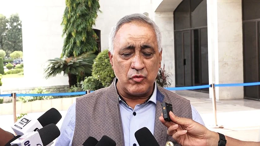‘यो देश कोरिया जान फर्म भर्न पाउँभन्दा मर्नुपर्ने देश हो ?’ कांग्रेस नेता चन्द्र भण्डारी