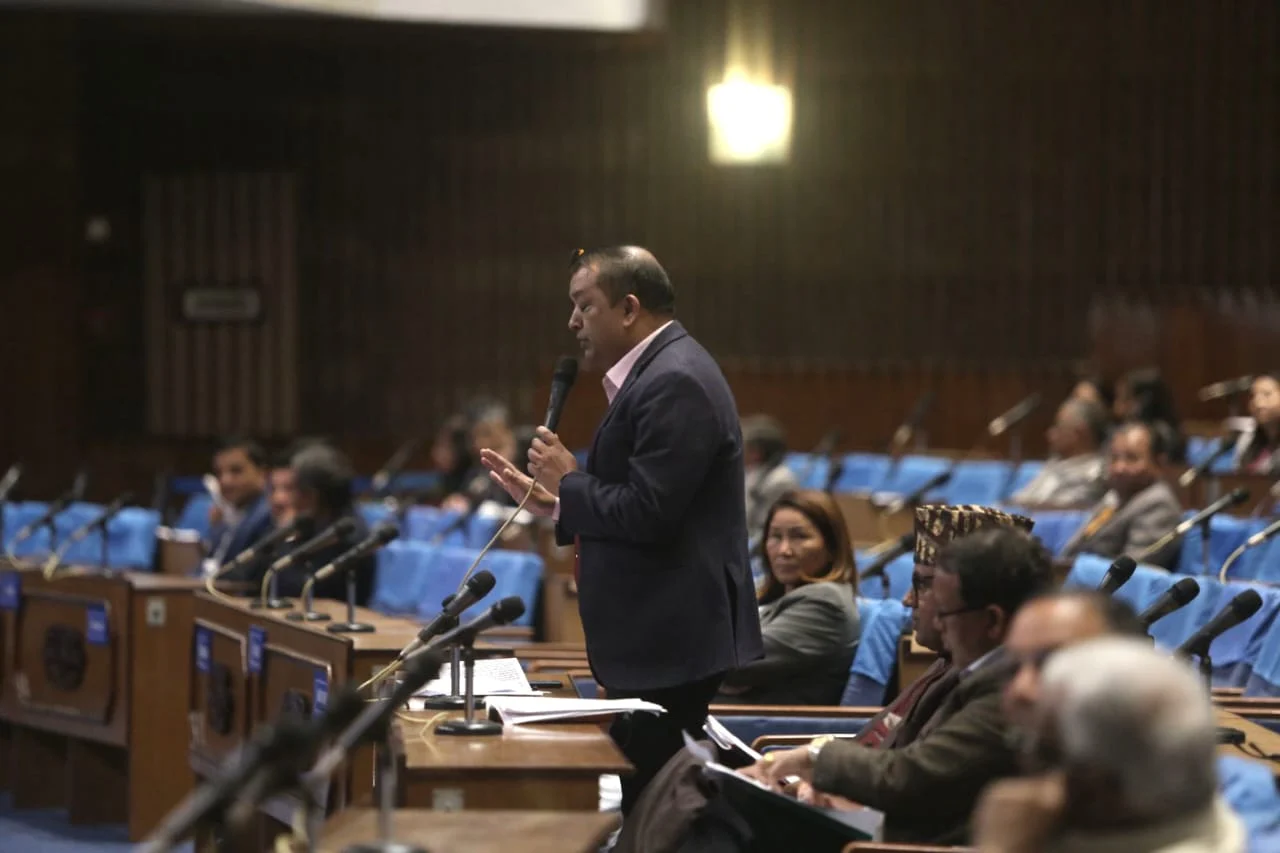 गृहमन्त्री जिम्मेवार नभए प्रधानमन्त्रीले जवाफ दिनुपर्छ- गगन थापा