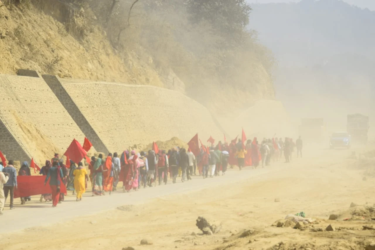 मिटरब्याजी पीडितहरू न्याय माग्दै काठमाडौँमा
