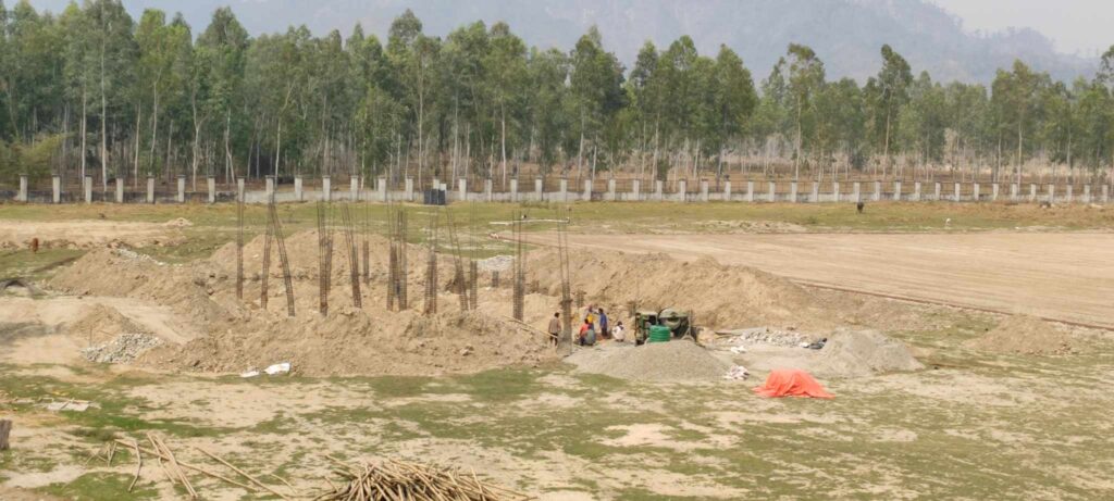 शिवसताक्षी नगरपालिकाको नगर स्तरीय दूधे रंगशालामा प्यारापिट निर्माणको काम सुरु