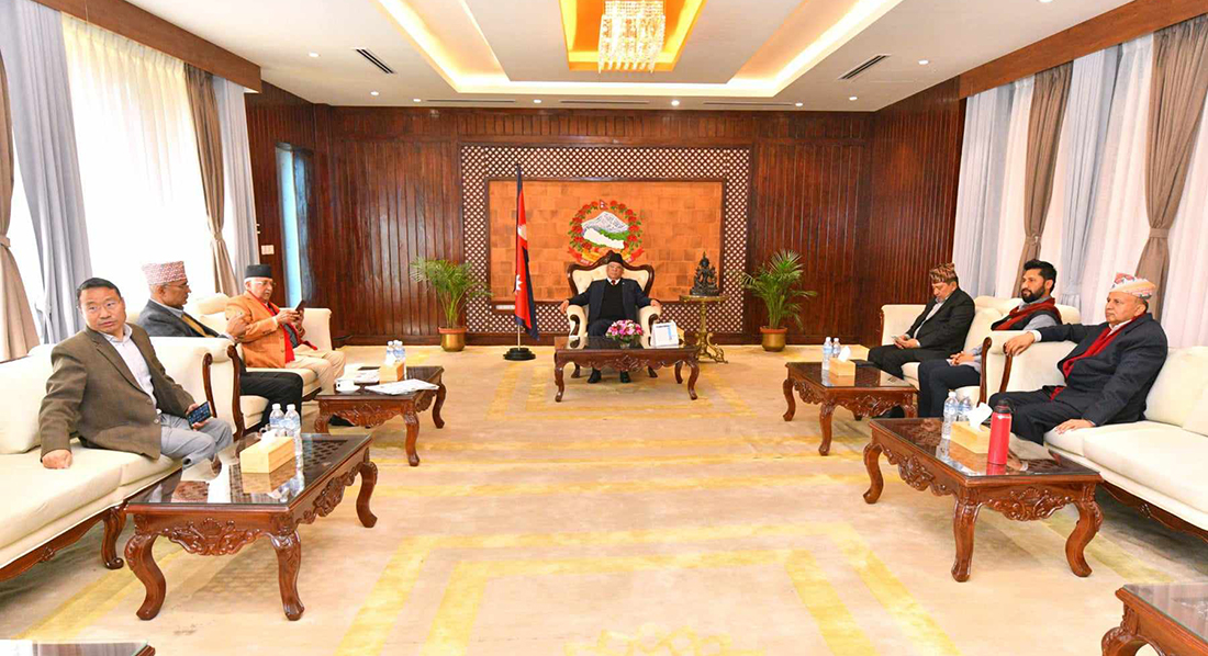 प्रधानमन्त्री ‘प्रचण्ड’, ओली र लामिछानेबीच छलफल जारी