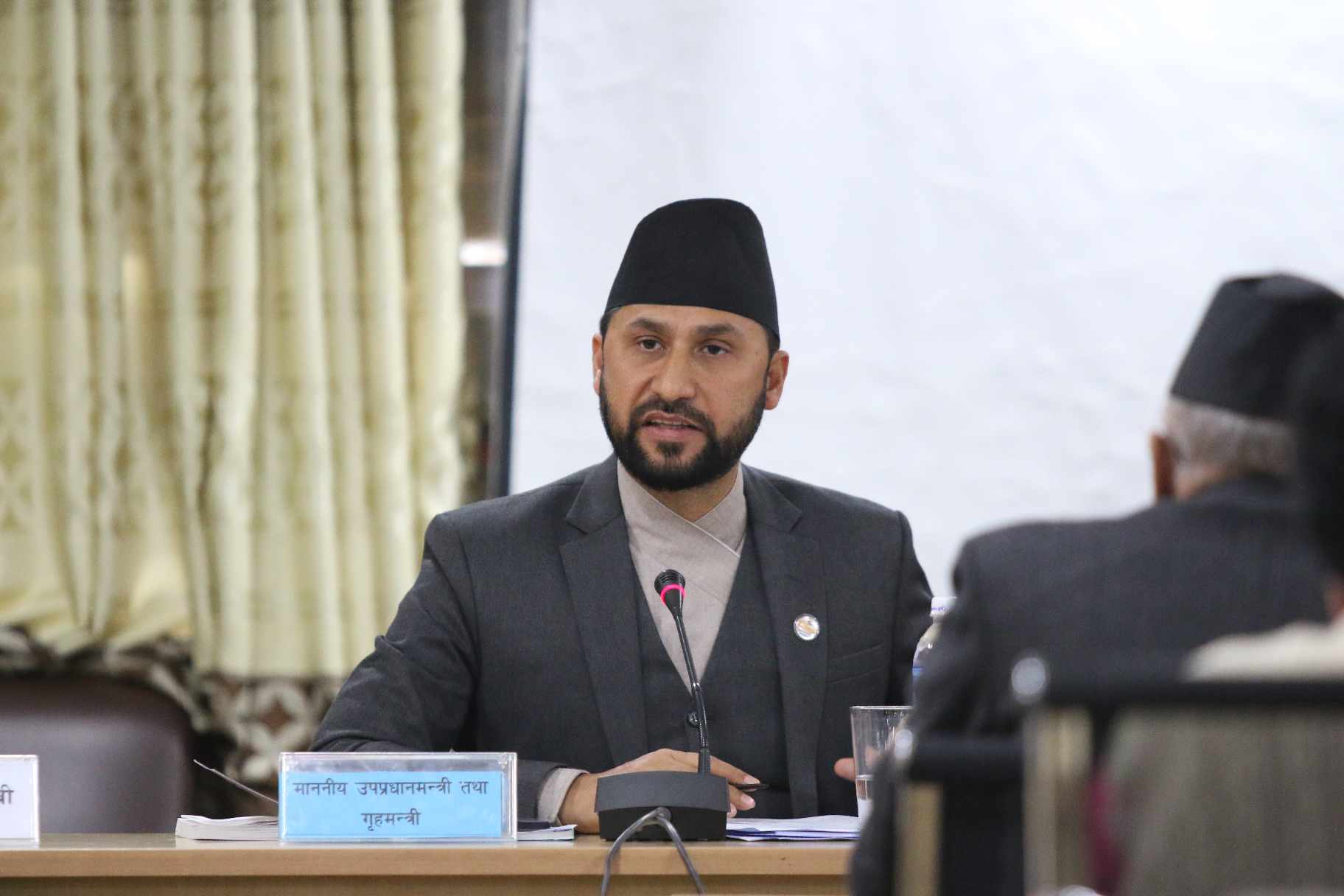 राप्रपाद्वरा गृहमन्त्री लामिछानेको राजीनामा माग