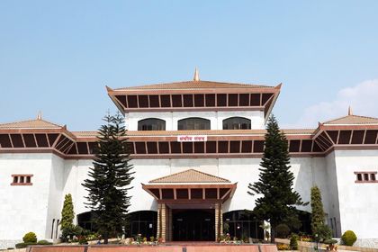 ६ संसदीय समितिको बैठक बस्दै, प्रधानमन्त्रीले सोमबार संसद ‘फेस’ गर्ने