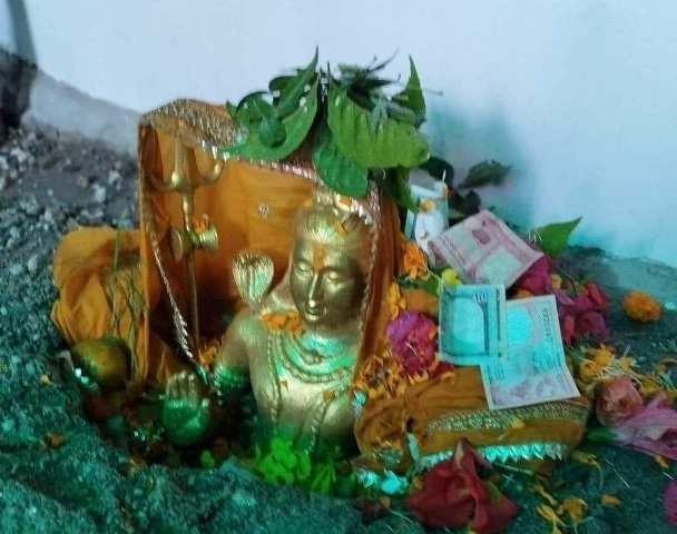 बिर्तामोडमा शिवको उत्पत्ति भएको भन्दै हेर्नेहरुको घुँईचो