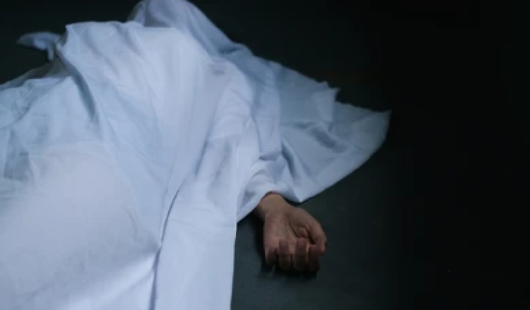 सँगै सुतेको साथीलाई खन्तीले हानेर हत्या