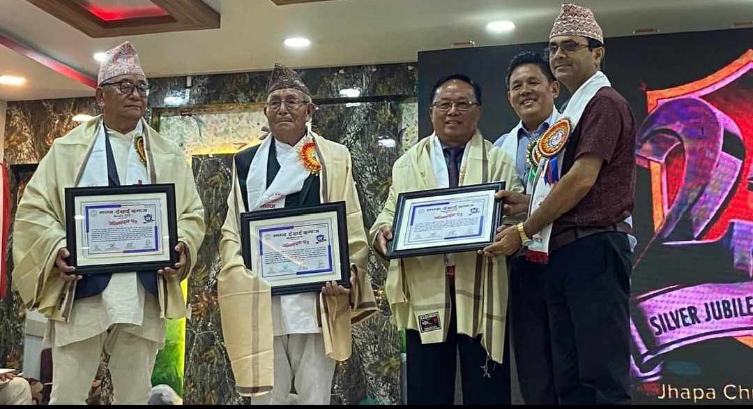 इसाई धर्मावलम्बीहरुले बिर्तामोडमा मनाए धुमधामका साथ ‘रजत महोत्सव’