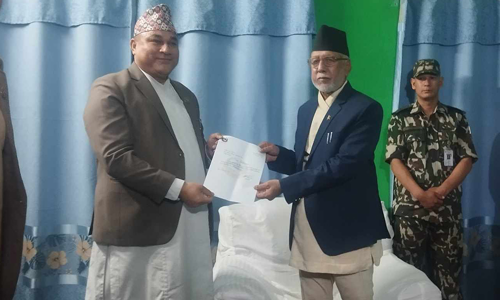 सुदूरपश्चिमका मुख्यमन्त्री शाहले दिए राजीनामा