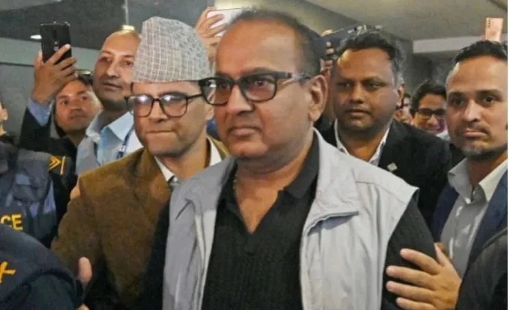 सिरोहियालाई अदालत उपस्थित गराइँदै