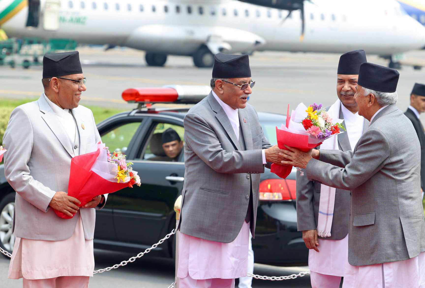 स्वदेश फर्किए राष्ट्रपति पौडेल