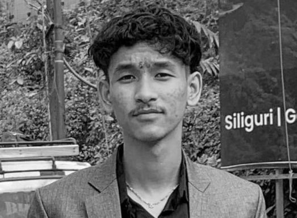 सवारी दुर्घटनामा घाइते भएका बिर्तामोडका अंशु श्रेष्ठको उपचारका क्रममा मृत्यु