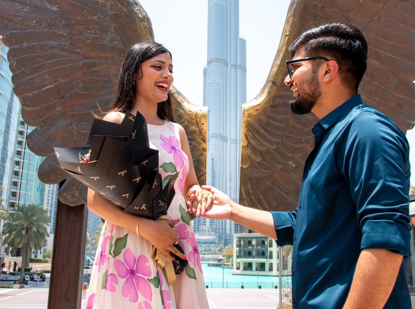 गायिका अस्मिता र महेशले गरे दुबईमा इन्गेजमेन्ट