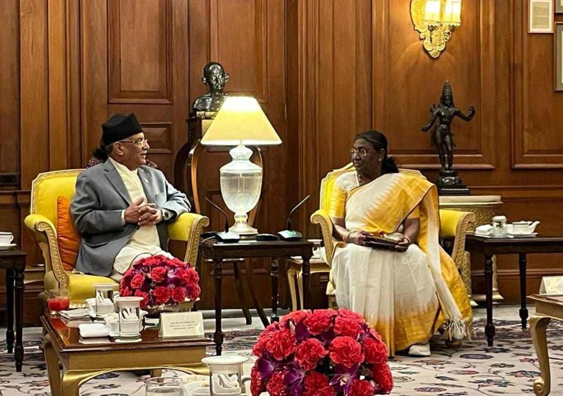 भारतका राष्ट्रपतिसँग प्रधानमन्त्री प्रचण्डको शिष्टाचार भेट
