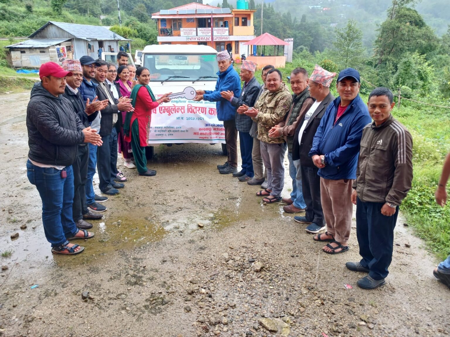 सन्दकपुर गाउँपालिकामा कृषि एम्बुलेन्स संचालनमा